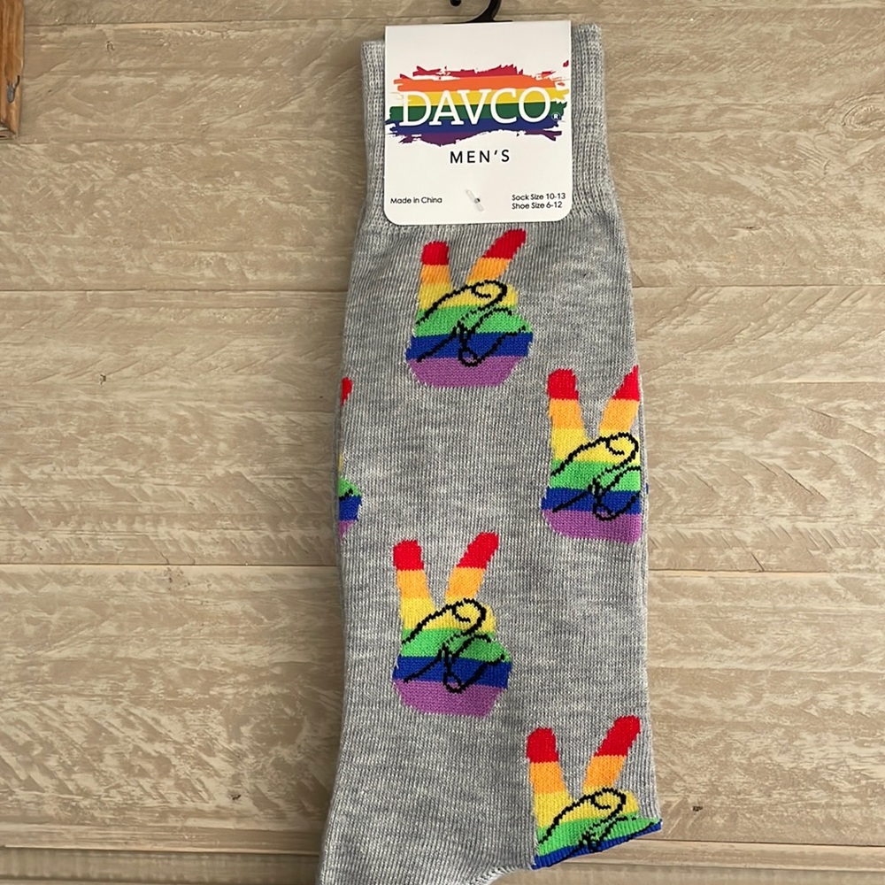 2 for $15 or $10 each NWT Davco Men’s Gay Pride Rainbow Hand peace sign